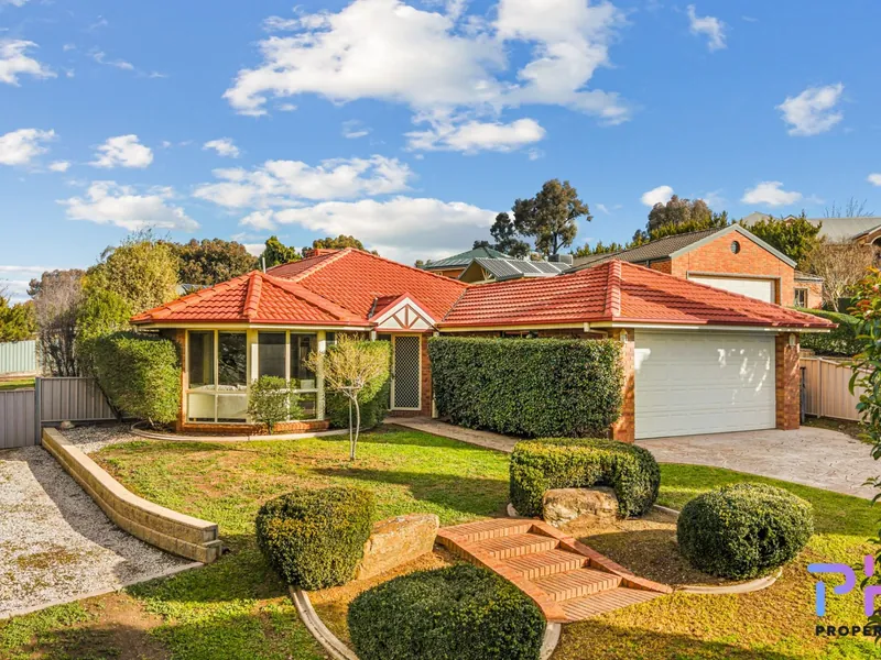 7 Currawong Court, Kennington, sold by PH Property